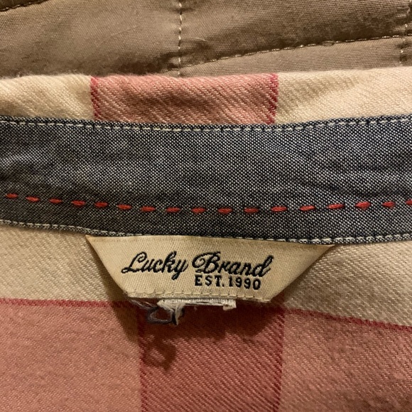 Button down top - Picture 2 of 3